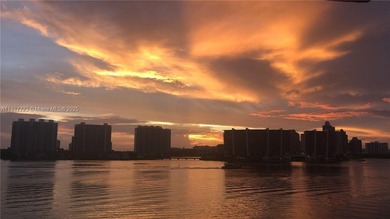 Gorgeous fully renovated apt in Sunny Isles, right on the Bay