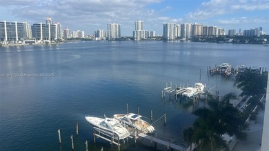 Gorgeous fully renovated apt in Sunny Isles, right on the Bay