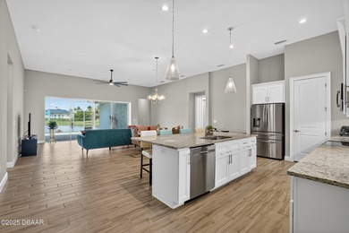 LAKEFRONT, Mosaic Daytona home, with RARE 4-CAR GARAGE large