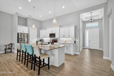 LAKEFRONT, Mosaic Daytona home, with RARE 4-CAR GARAGE large