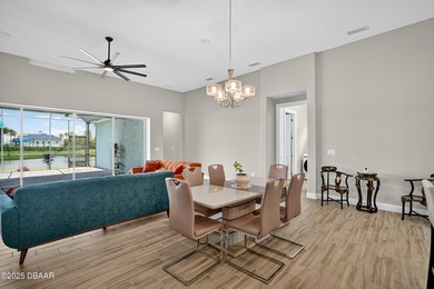 LAKEFRONT, Mosaic Daytona home, with RARE 4-CAR GARAGE large