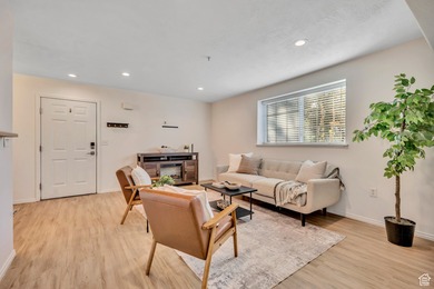 **INCREDIBLE DOWNTOWN INVESTMENT OPPORTUNITY!** Welcome to your