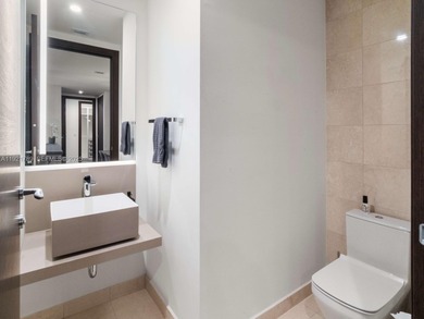 Stunning penthouse in the sought-after Brickell Flatiron