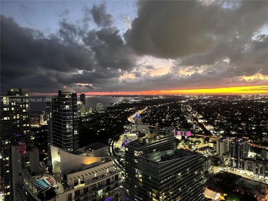 Stunning penthouse in the sought-after Brickell Flatiron