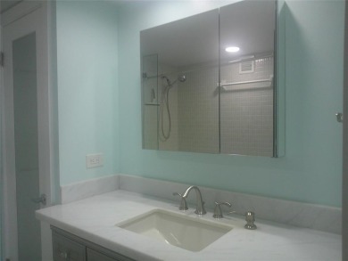 8th floor SE corning unit with amazing views and afternoon shade