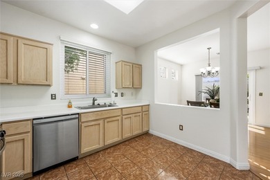 Crisp, clean, and move-in ready -- this charming Warwick model
