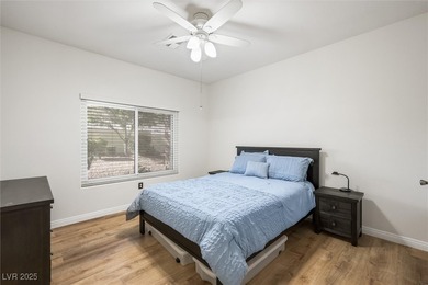 Crisp, clean, and move-in ready -- this charming Warwick model