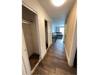 Beautiful studio in North Bay Village can be rented as  w/a city