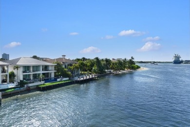 MAJOR RENOVATION COMPLETED IN APRIL 2024. Enchanting waterfront