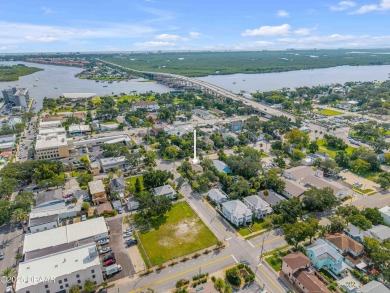 FULLY LEASED AND FURNISHED TURNKEY INVESTMENT POTENTIAL!