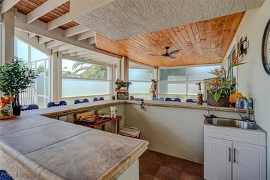 Move right into this Light & Bright 3 Bedroom + Den & Office