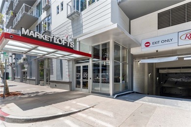 Located on the corner of the top floor, it has 13 ft