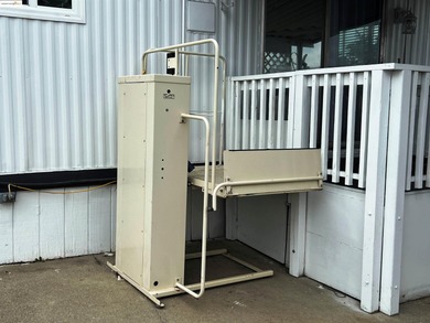 Bright & Welcoming Home with Spacious Outdoor Retreat on Premium