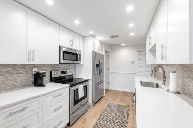 Modern Gulfside Retreat at Privateer South -- 1000 Longboat Club