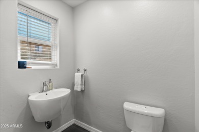 Live with ease in this modern, energy-efficient townhome