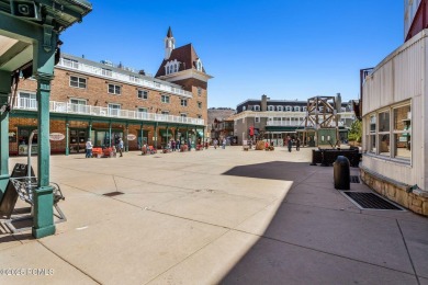 Experience ski-in/out access and easy mountain living in this