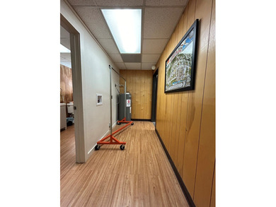 Hank's Bunkhouse (6 twins and 1 dbl murphy bed)is a current