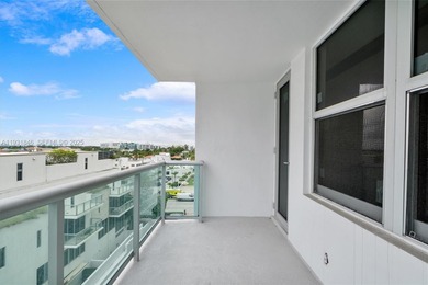 Best value oceanfront in Surfside - renovated building, beach