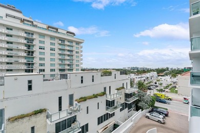 Best value oceanfront in Surfside - renovated building, beach