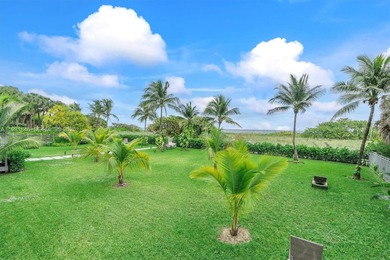 Best value oceanfront in Surfside - renovated building, beach