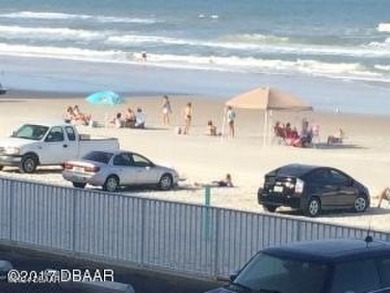 DIRECT OCEAN VIEW on the World's Most Famous Daytona Beach