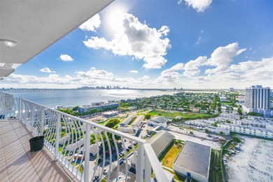 Beautiful newly remodeled penthouse located in desirable North