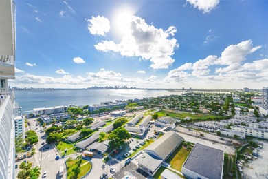 Beautiful newly remodeled penthouse located in desirable North