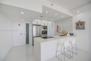 Beautiful newly remodeled penthouse located in desirable North