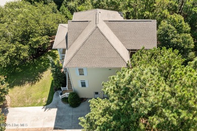 Coastal Comfort in Dolphin's Ridge - Custom-Built & Close to the