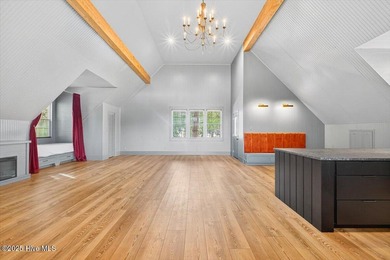 Versatile River View Duplex setup in Downtown Wilmington with