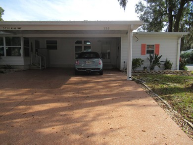An absolute beautiful 1994 Palm Harbor manufactured home with