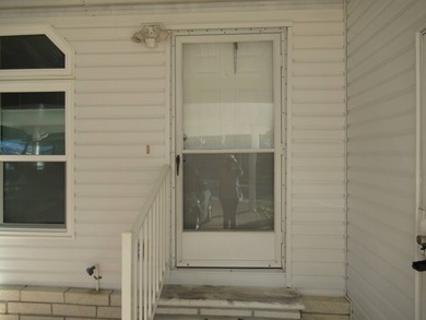 An absolute beautiful 1994 Palm Harbor manufactured home with