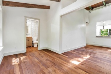 Welcome to your mountain getaway in Felton. This 2 bedroom, 2