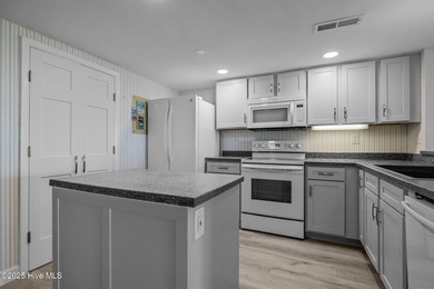 *$10,000 CREDIT AT CLOSING* - JUST IN TIME FOR THE HOLIDAYS -