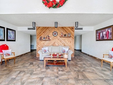 Welcome to your 2 bedroom 2 bath 955 sq ft, dream condo