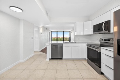 One or more photo(s) has been virtually staged. Step inside this