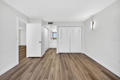 One or more photo(s) has been virtually staged. Step inside this