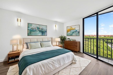 One or more photo(s) has been virtually staged. Step inside this