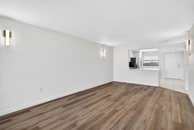 One or more photo(s) has been virtually staged. Step inside this