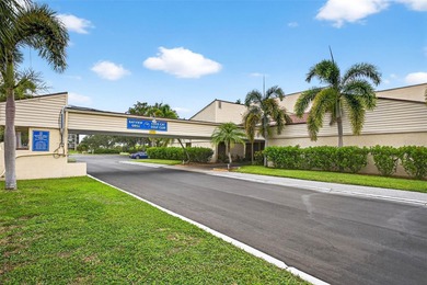 One or more photo(s) has been virtually staged. Step inside this