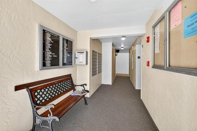 One or more photo(s) has been virtually staged. Step inside this