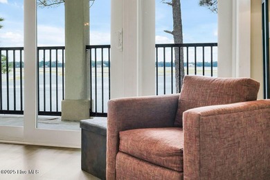 CORNER UNIT WITH EXTRA WINDOWS + WATERWAY VIEWS! This 1-bedroom