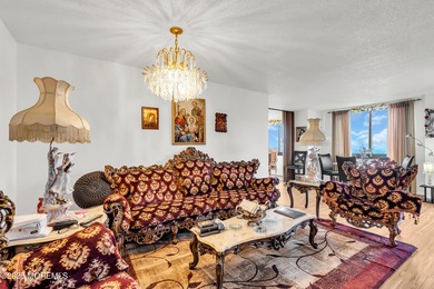 Don't miss this rare penthouse condo in a prime commuter