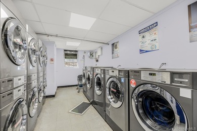 Spacious Co-op Living in Woodlawn Heights! Welcome to 4320 Van