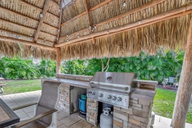 LIVE THE LIFESTYLE IN THIS 2/BED/ 2 BATH CONDO WITH SPLIT FLOOR