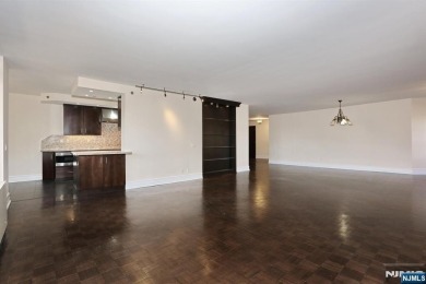 WELCOME TO THE PERFECT BLEND OF MODERN DESIGN AND EVERYDAY