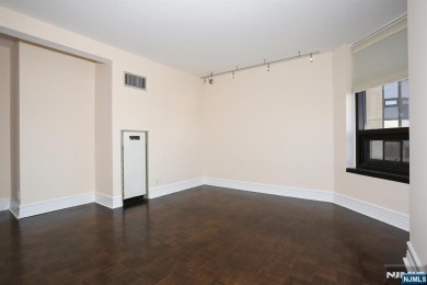 WELCOME TO THE PERFECT BLEND OF MODERN DESIGN AND EVERYDAY