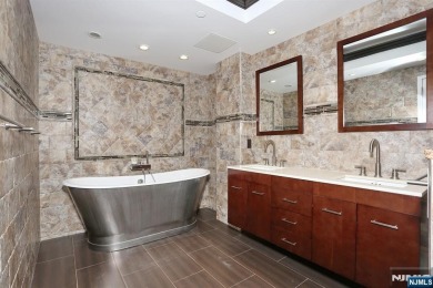 WELCOME TO THE PERFECT BLEND OF MODERN DESIGN AND EVERYDAY