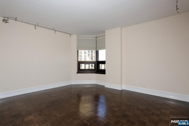 WELCOME TO THE PERFECT BLEND OF MODERN DESIGN AND EVERYDAY