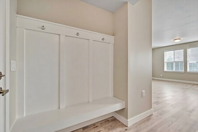 Stunning 55+ community. For those who want a huge kitchen and